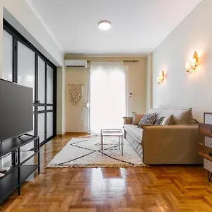 new-luxury-central-boutique.hotels-of-thessaloniki.com/