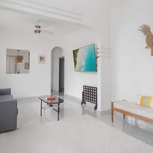  Villa Casa Blanca In , La Placita Puerto Rico